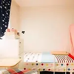 K-Girl Guesthouse - Caters To Women
