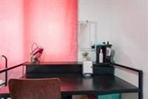 Hotel K-girl - Caters To Women